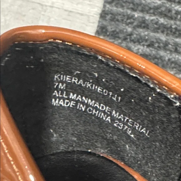 Madden Girl
Kiiera Platform Tailored Lug Sole Heeled Loafers - Picture 7 of 8